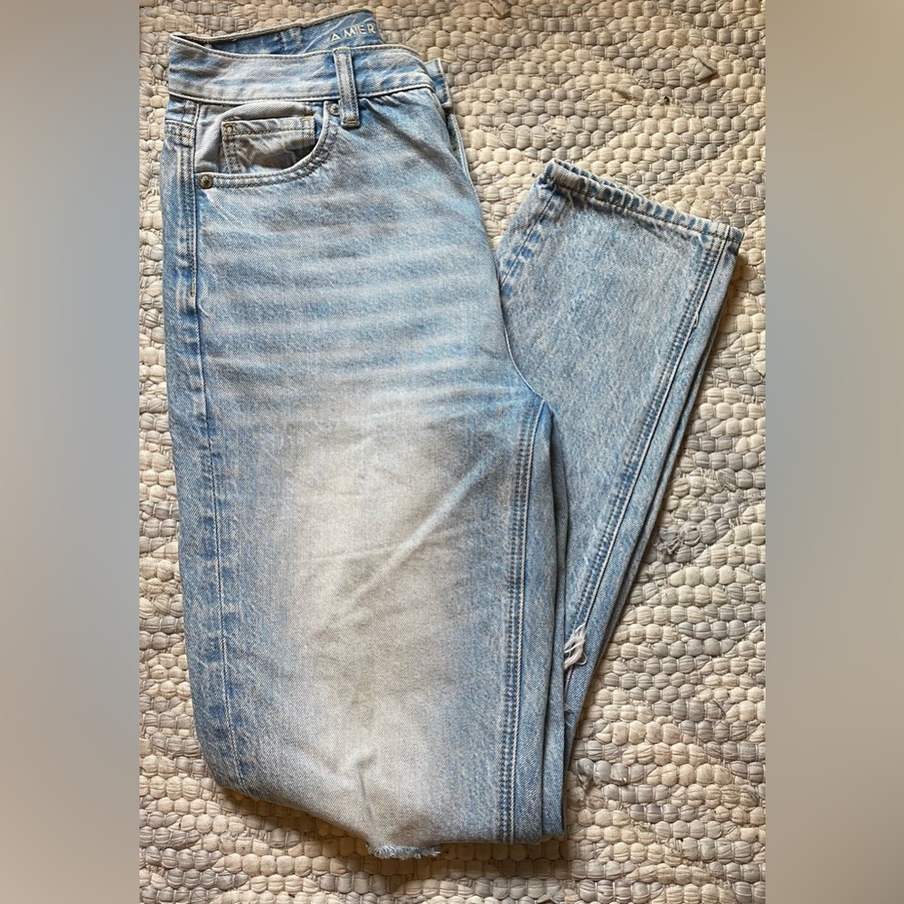 American Eagle Mom Jeans